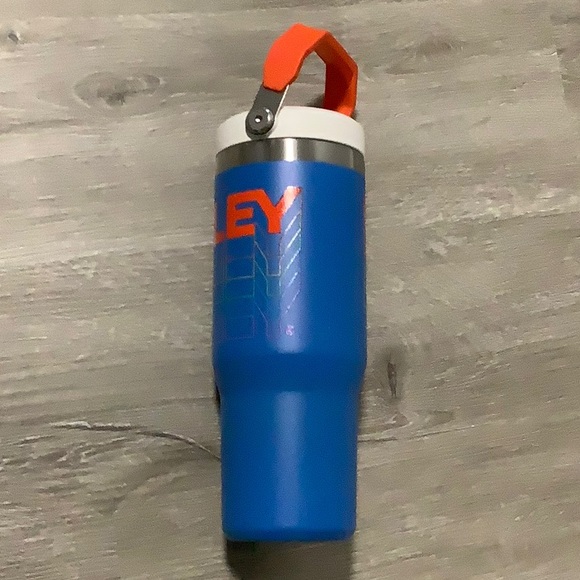 Blue Red & White Stanley Top Handle Water Bottle - Picture 3 of 7